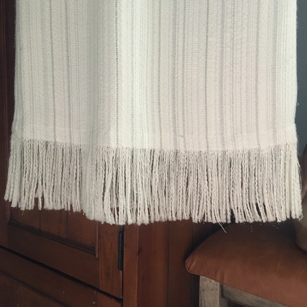Karl Lagerfeld Ivy shift with fringe edge size 2 - Picture 6 of 8